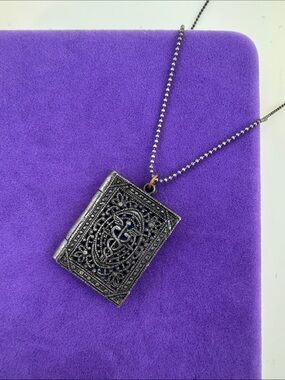 💛 Vintage 18k Gold Plated Chain & Medical Locket Necklace